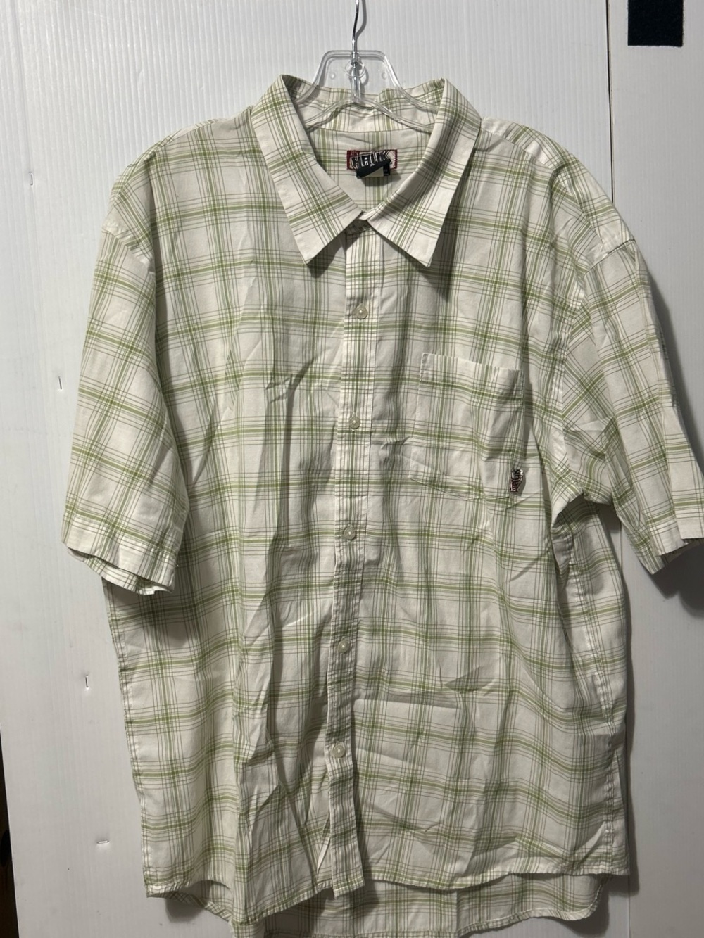 Tony Hawk Men's Short Sleeve Plaid Button-Down Shirt - White & Light Green
